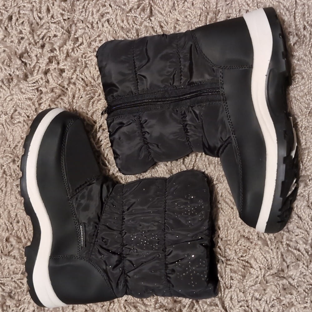 Adorababy Black Snow Boots - Picture 2 of 7